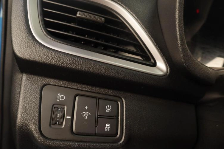 Hyundai Solaris 10 из 19