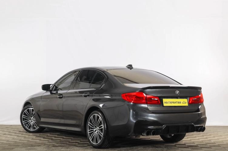 BMW 5 серия 4 из 6