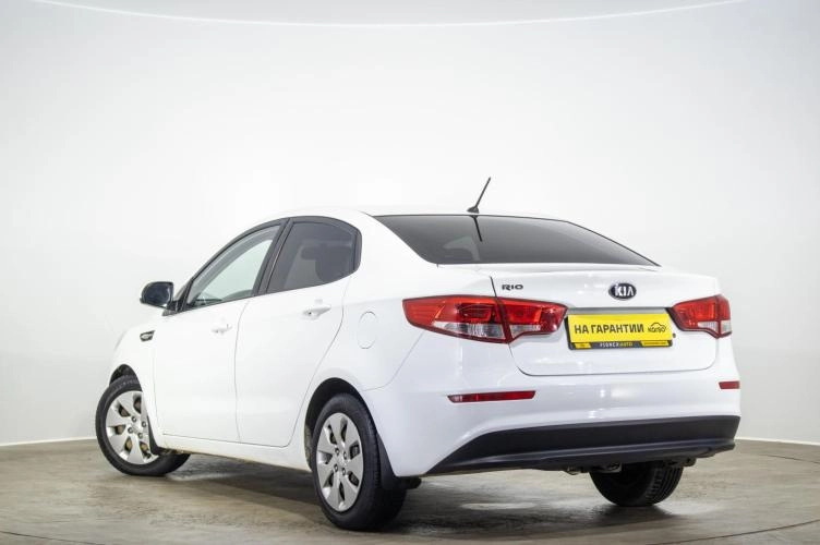 KIA Rio 6 из 6