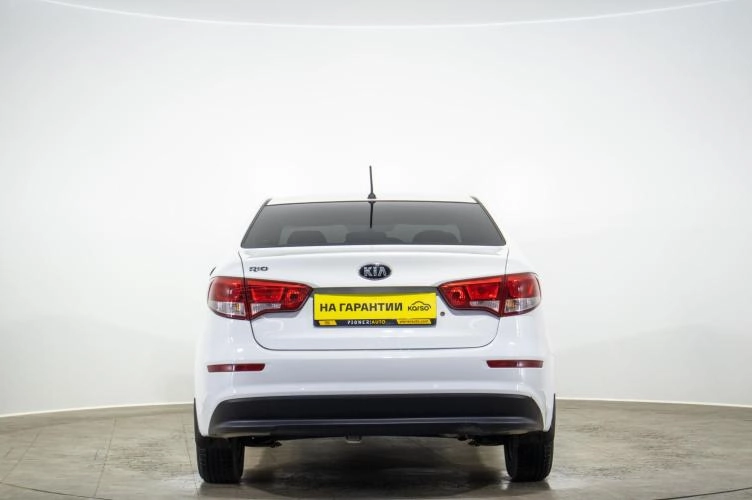 KIA Rio 5 из 6