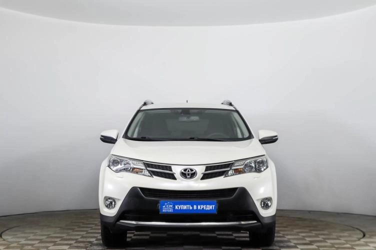 Toyota RAV4 2 из 6