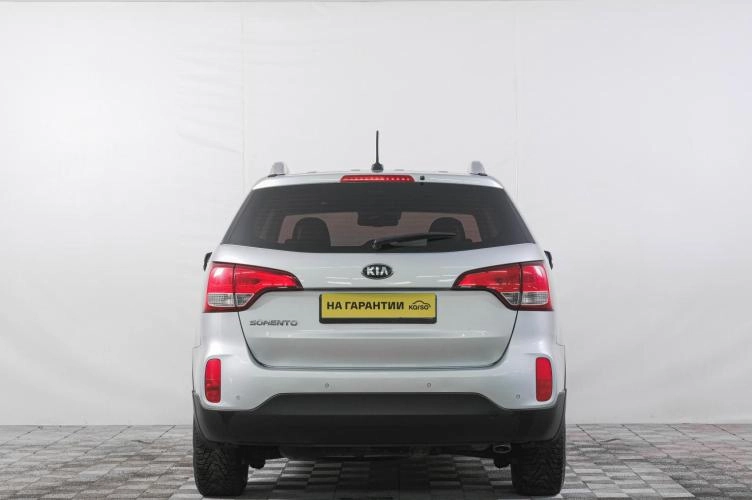 KIA Sorento 5 из 6