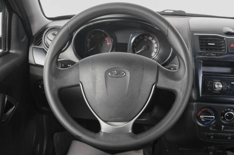 ВАЗ (LADA) Granta 15 из 20
