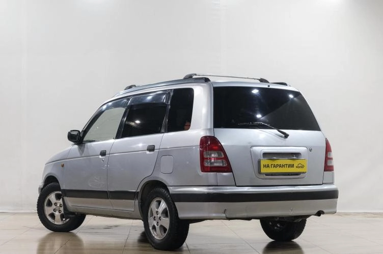 Daihatsu Pyzar 4 из 6