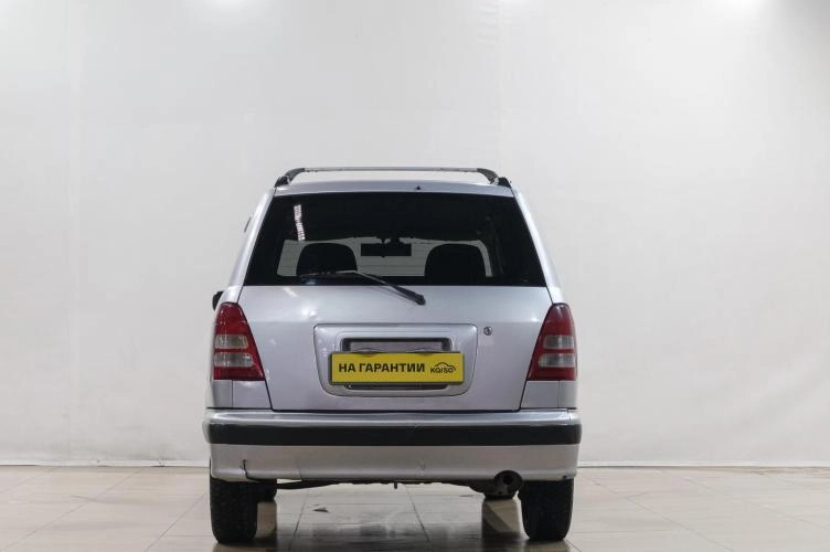 Daihatsu Pyzar 5 из 6