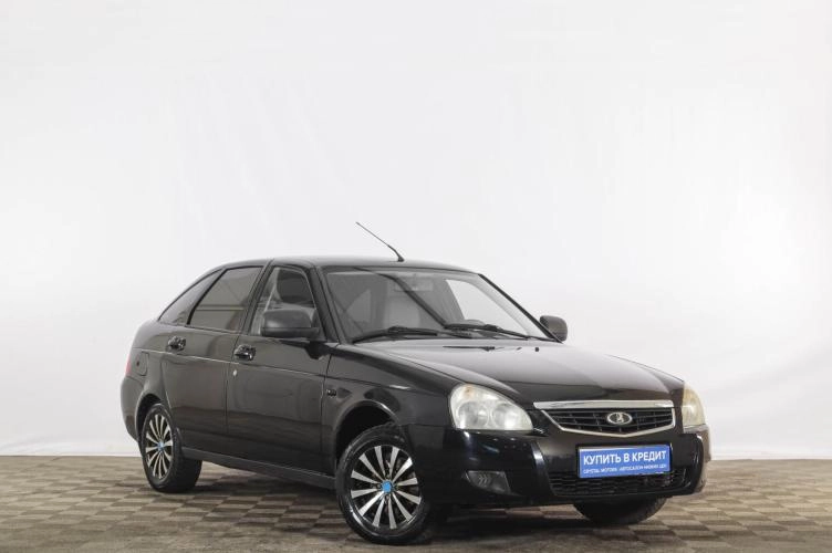 ВАЗ (LADA) Priora 1 из 6
