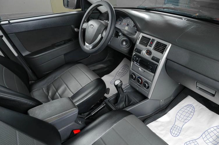 ВАЗ (LADA) Priora 10 из 16