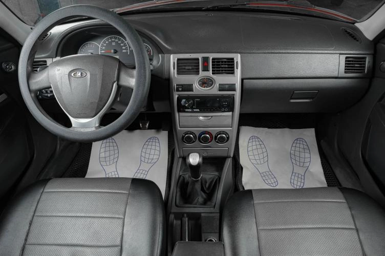 ВАЗ (LADA) Priora 12 из 16