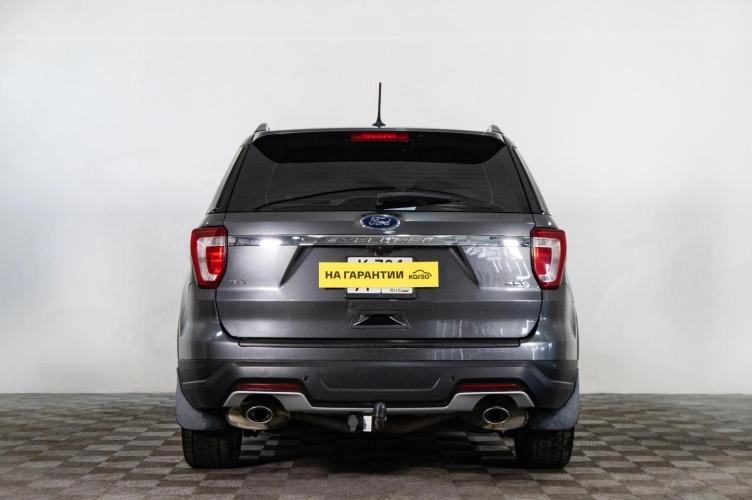 Ford Explorer 5 из 6