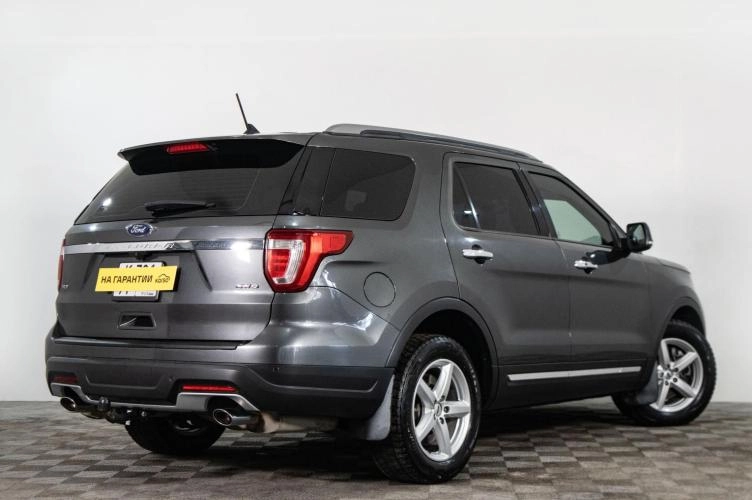 Ford Explorer 4 из 6