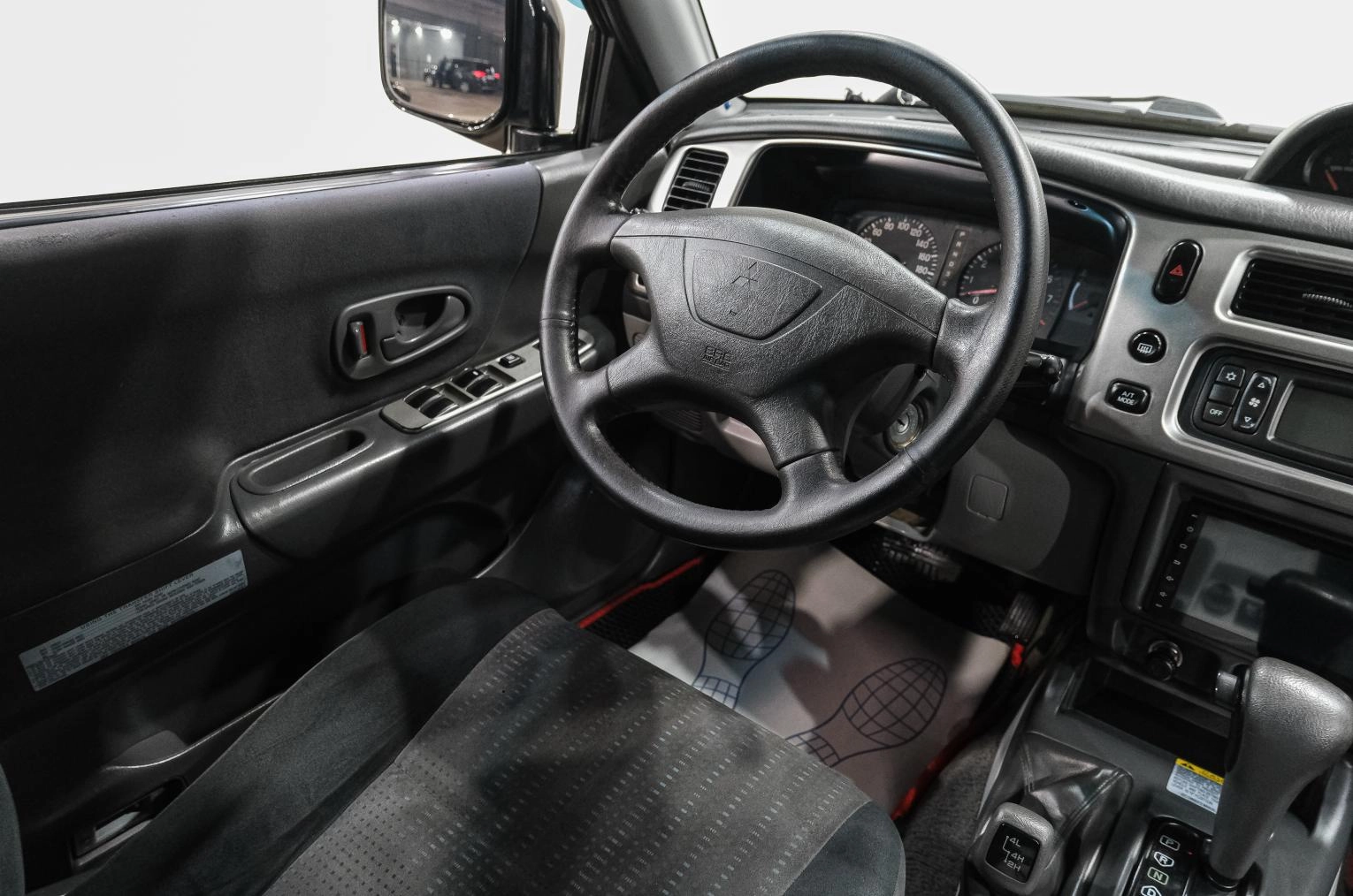 Mitsubishi Pajero Sport 12 из 28