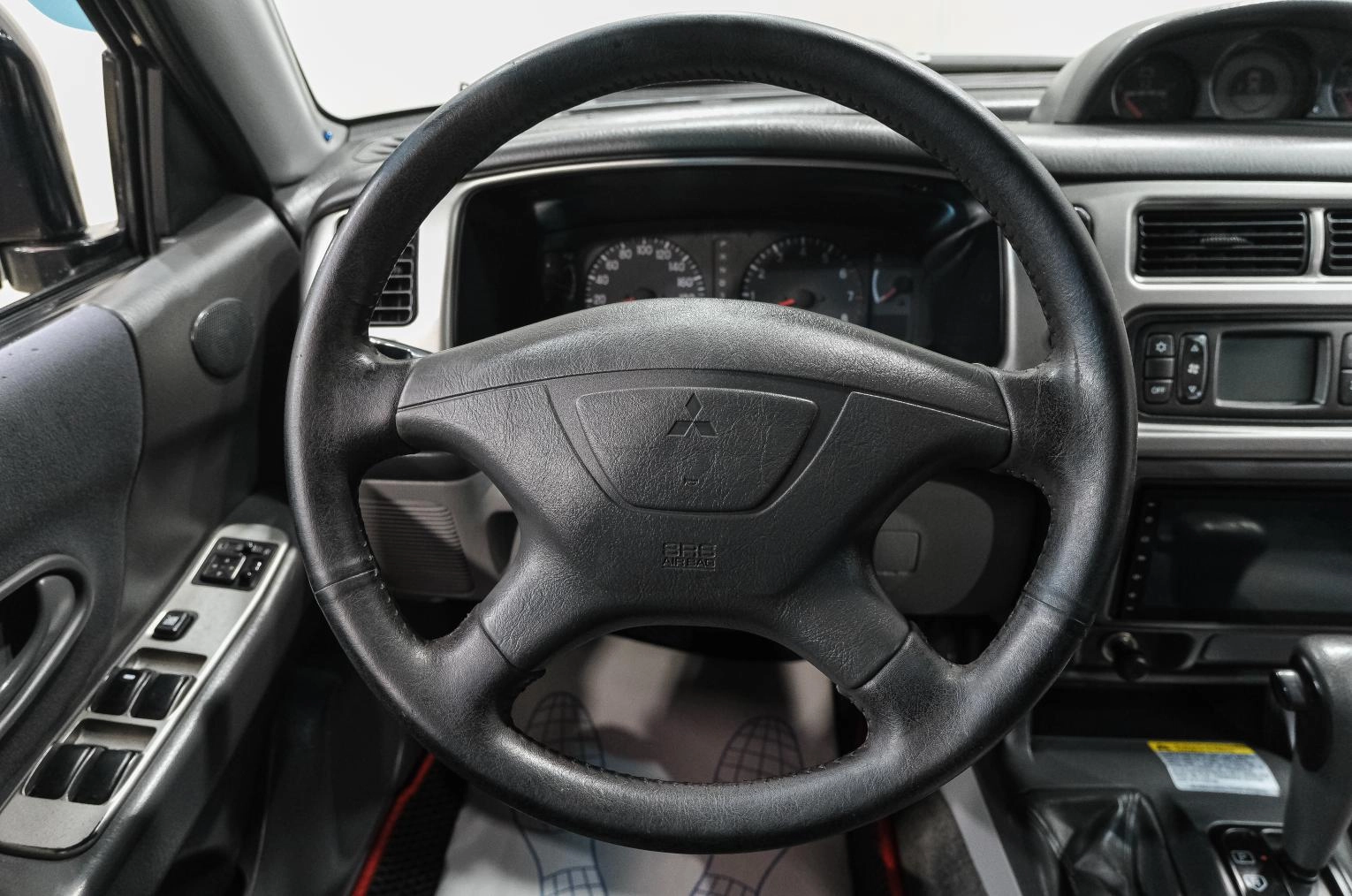 Mitsubishi Pajero Sport 15 из 28