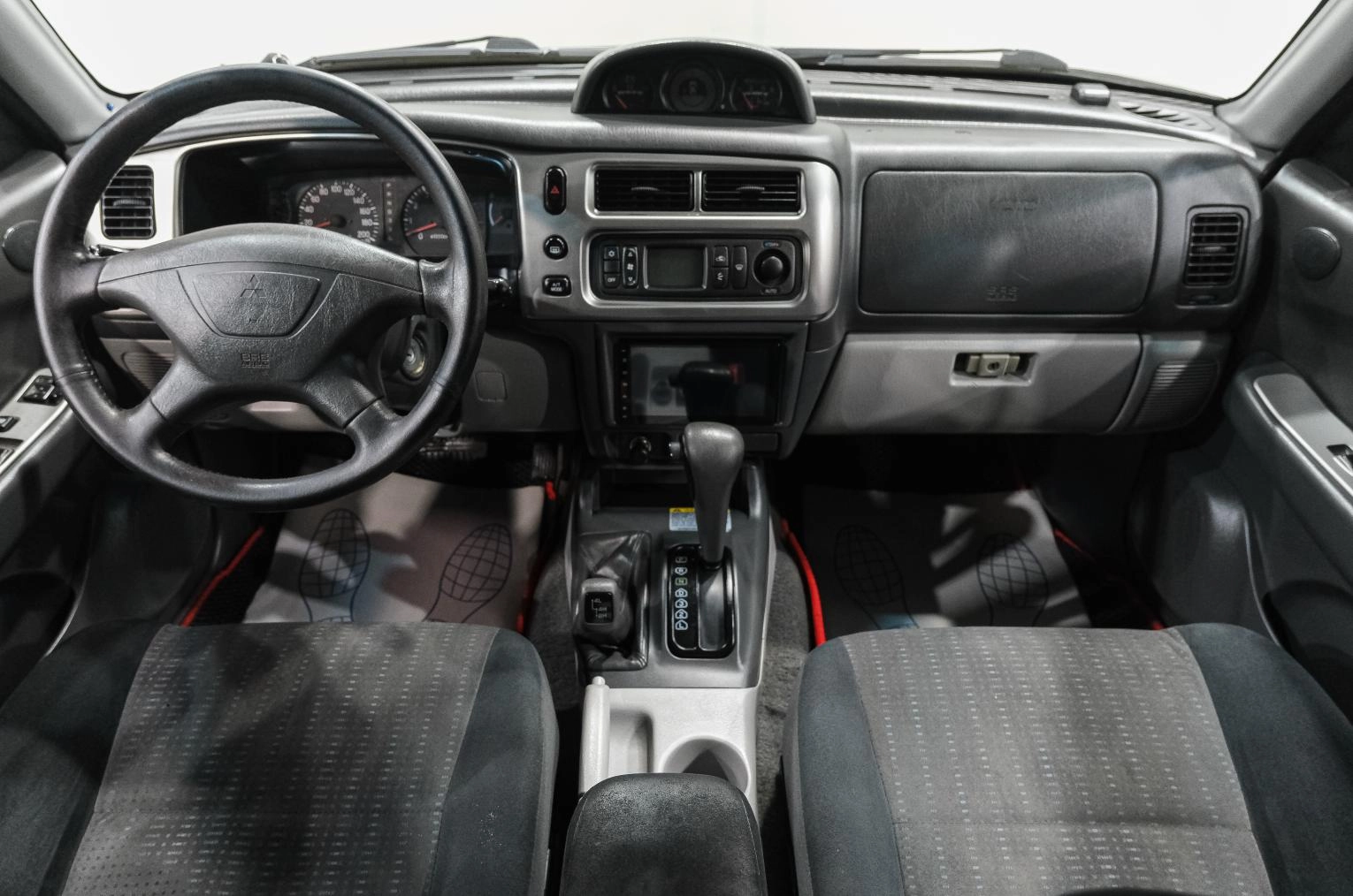Mitsubishi Pajero Sport 14 из 28