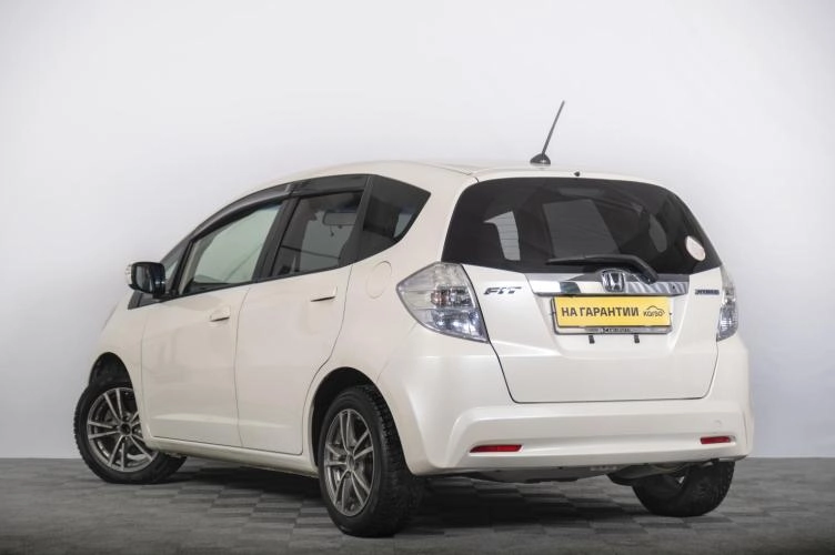 Honda Fit 5 из 6