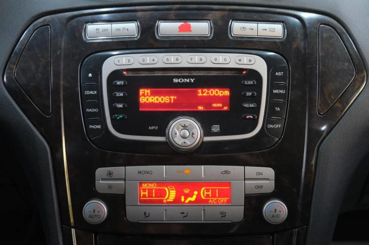 Ford Mondeo 14 из 21