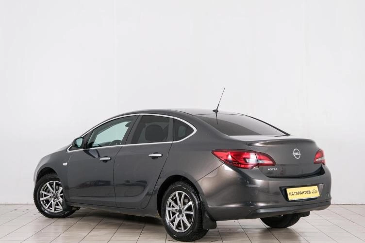 Opel Astra 4 из 6