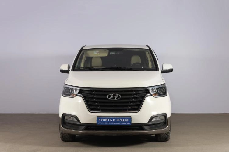 Hyundai H-1 2 из 6