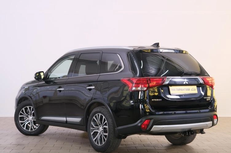 Mitsubishi Outlander 4 из 6