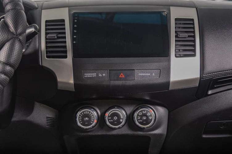 Mitsubishi Outlander 13 из 15