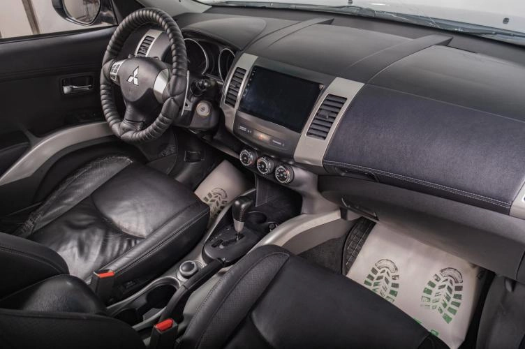 Mitsubishi Outlander 14 из 15