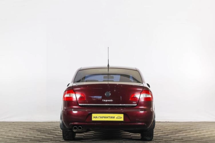 Skoda Superb 5 из 6