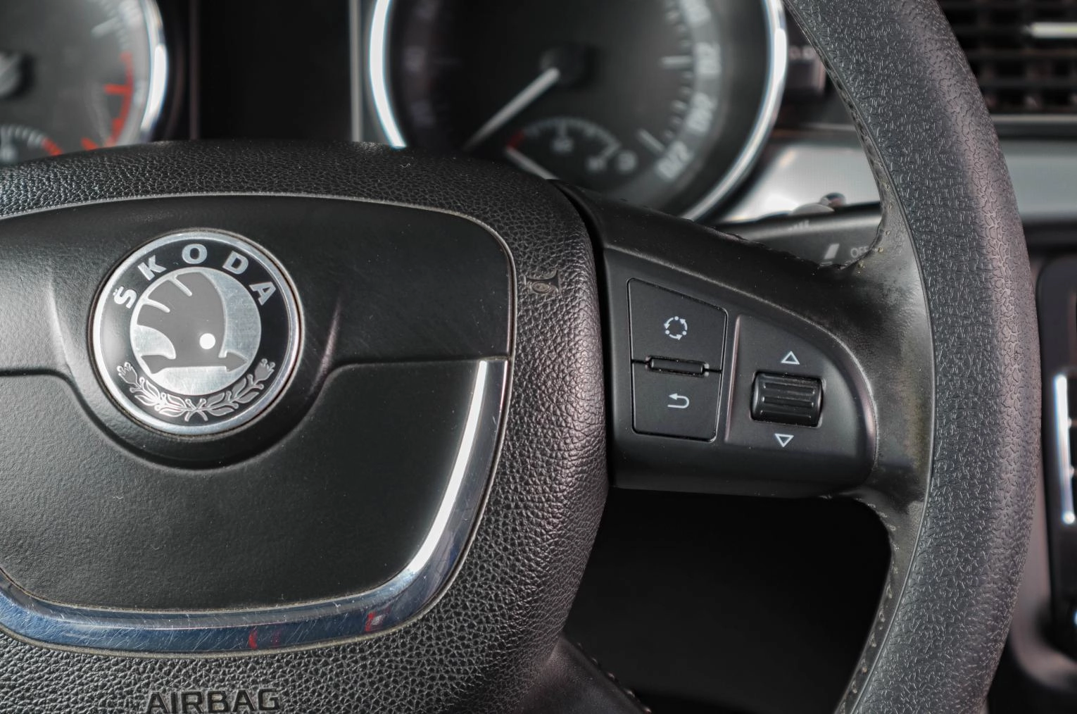 Skoda Superb 15 из 19