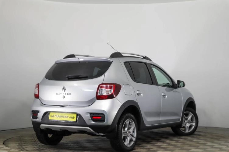 Renault Sandero Stepway 4 из 6