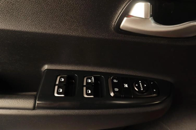 KIA Rio 7 из 15