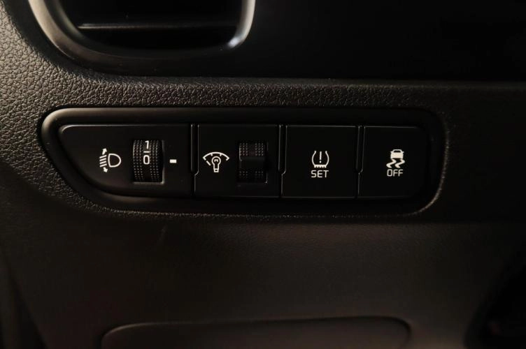 KIA Rio 10 из 15