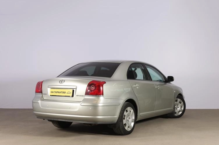 Toyota Avensis 6 из 6