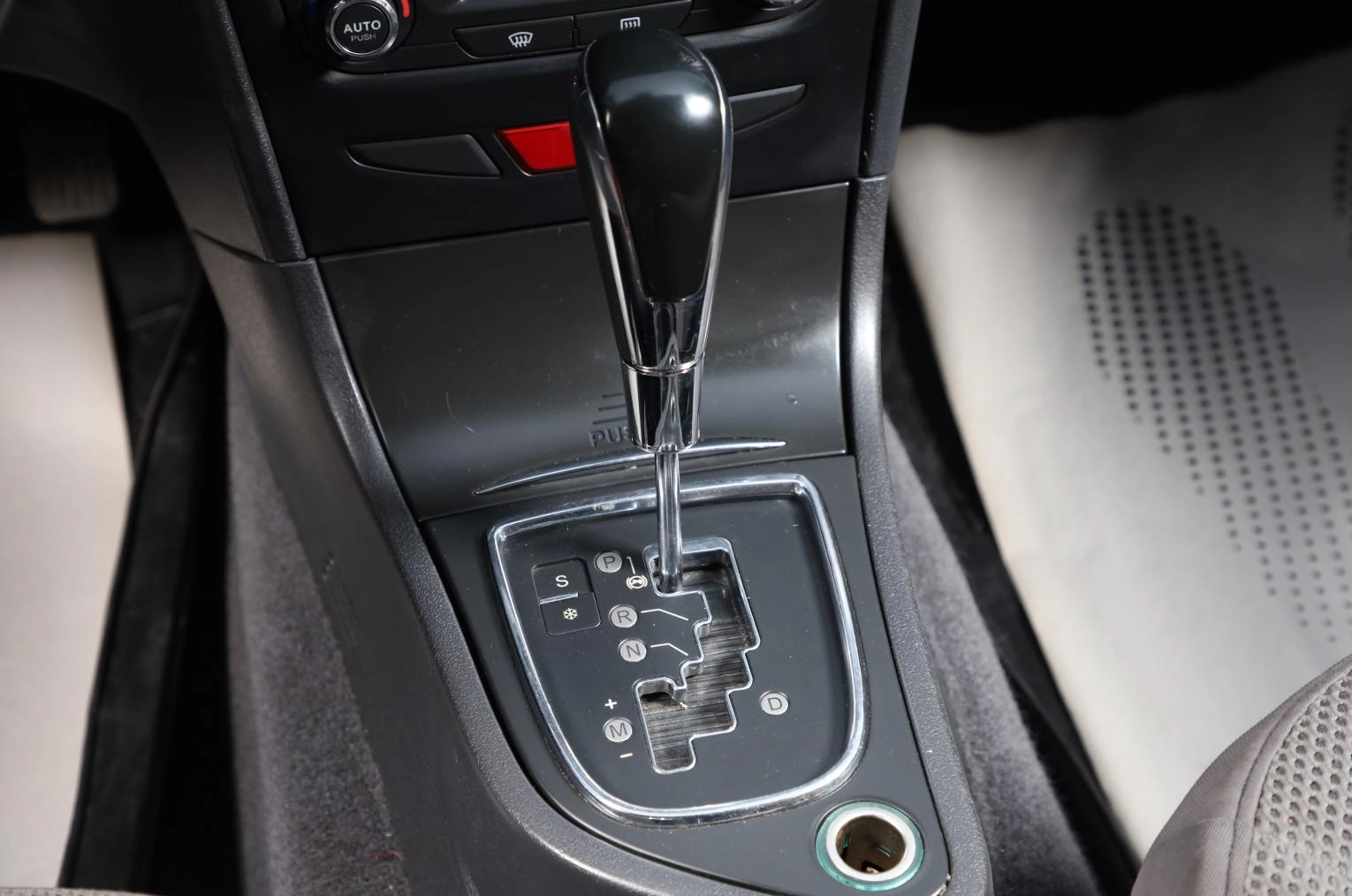 Dongfeng H30 Cross 15 из 18
