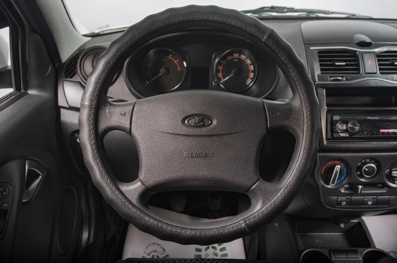 ВАЗ (LADA) Granta 13 из 18