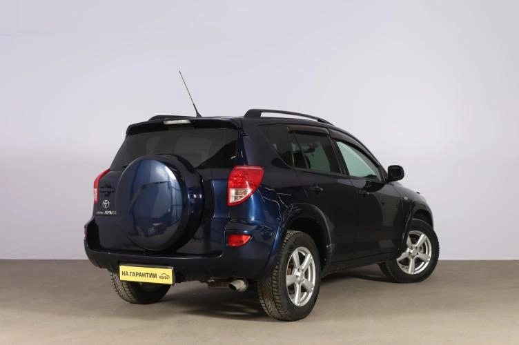 Toyota RAV4 6 из 6