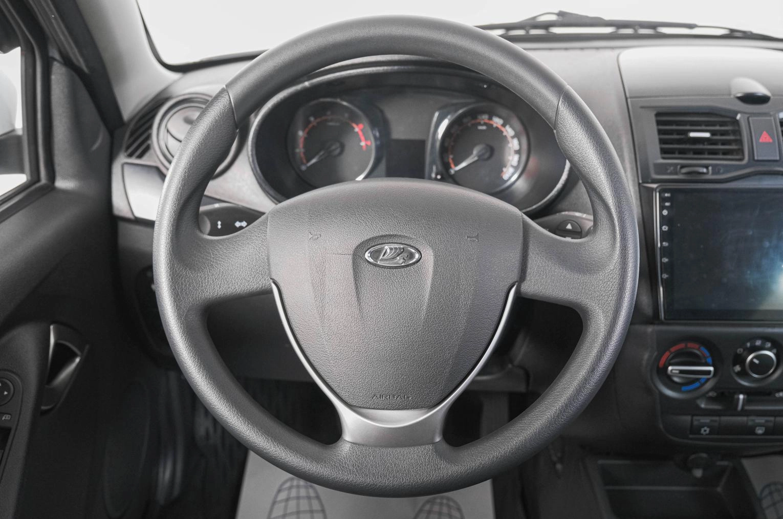 ВАЗ (LADA) Granta 15 из 20