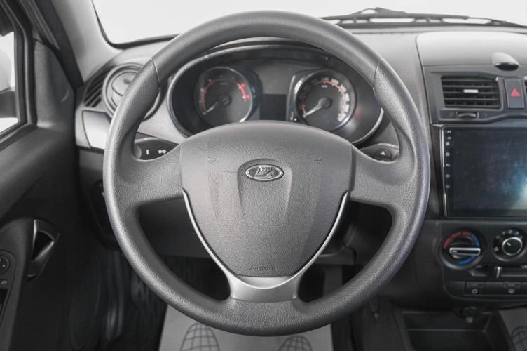 ВАЗ (LADA) Granta 15 из 20