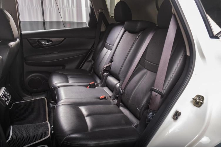 Nissan X-Trail 19 из 20