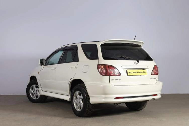Toyota Harrier 4 из 6