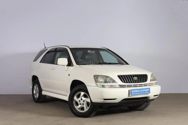 Toyota Harrier 1 из 6
