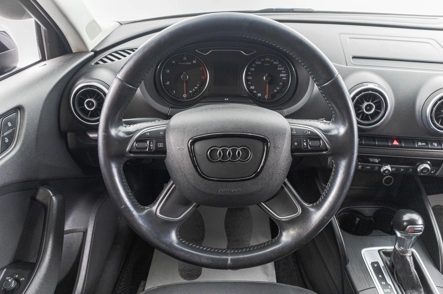 Audi A3 13 из 25