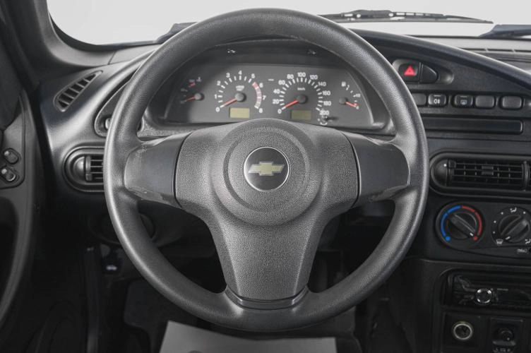 Chevrolet Niva 14 из 19