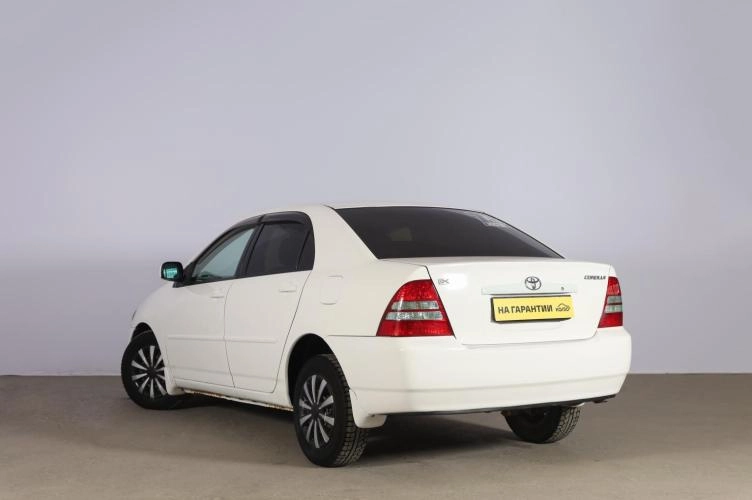 Toyota Corolla 6 из 6