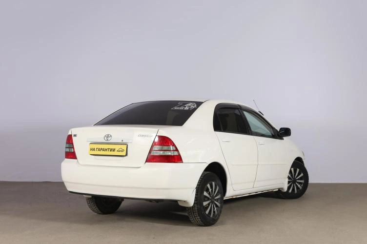Toyota Corolla 4 из 6