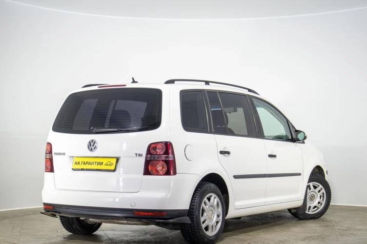 Volkswagen Touran 4 из 6