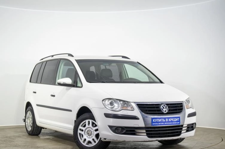 Volkswagen Touran 1 из 6