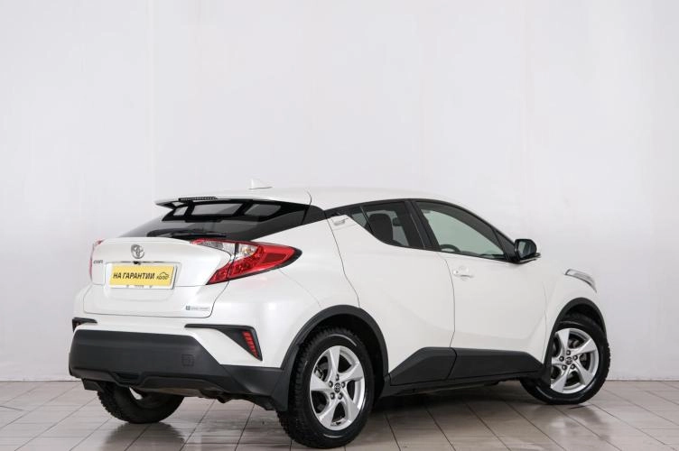 Toyota C-HR 6 из 6