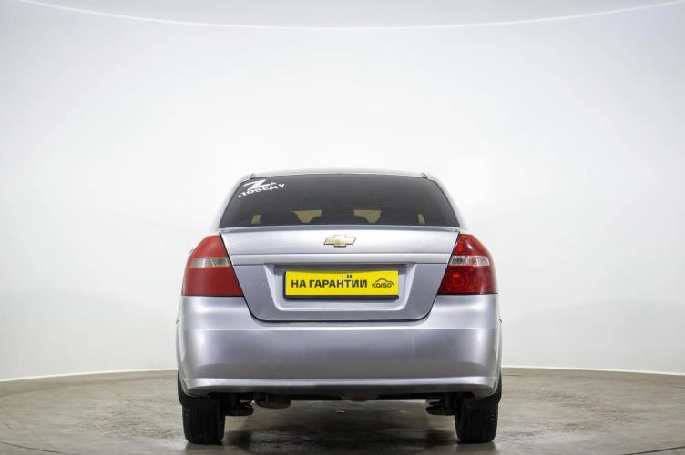Chevrolet Aveo 5 из 6