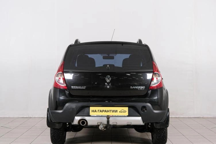 Renault Sandero Stepway 5 из 6