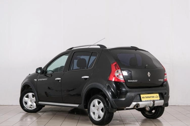 Renault Sandero Stepway 4 из 6