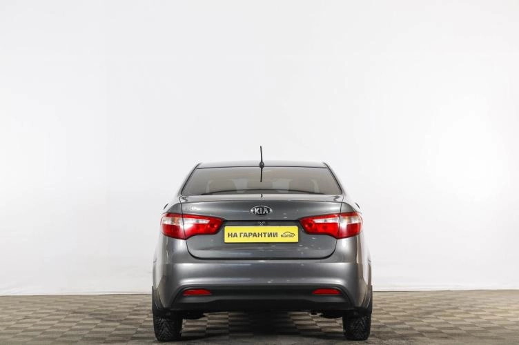 KIA Rio 5 из 6