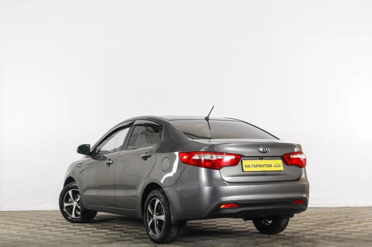 KIA Rio 4 из 6